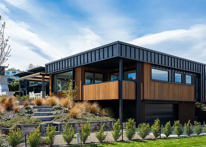 Modern With Mountain Views And Outlook Ferienhaus Wanaka